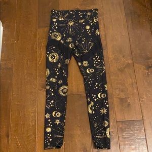 Carbon 38 celestial lunar workout tight S M